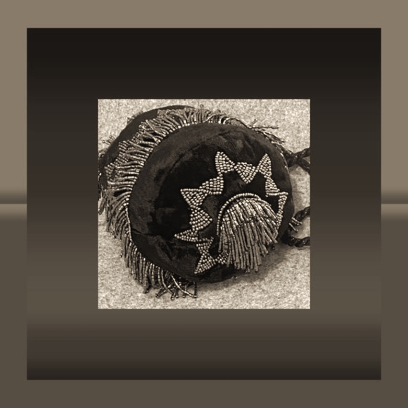 Grownup Fable Beaded Pouch Bag with Fringe - Picture 3 of 4